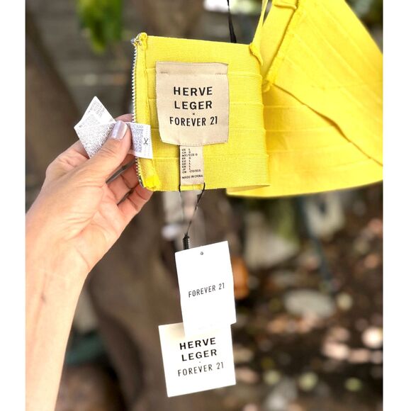 NWT Hervé Léger x Forever 21 Lemon Yellow Bandage Sleeveless V Crop Top Size L - Picture 3 of 8